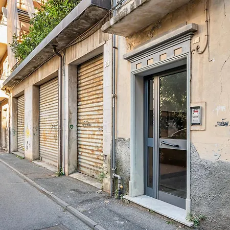 Apartment Casa Malva! Roomy & Colourful Flat La Spezia